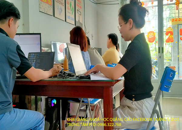 Khai giảng khoá quảng cáo facebook tháng 5 năm 2025.