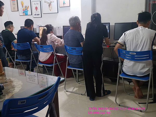 Tuyển sinh khoá học Seo thangd 8 năm 2025.