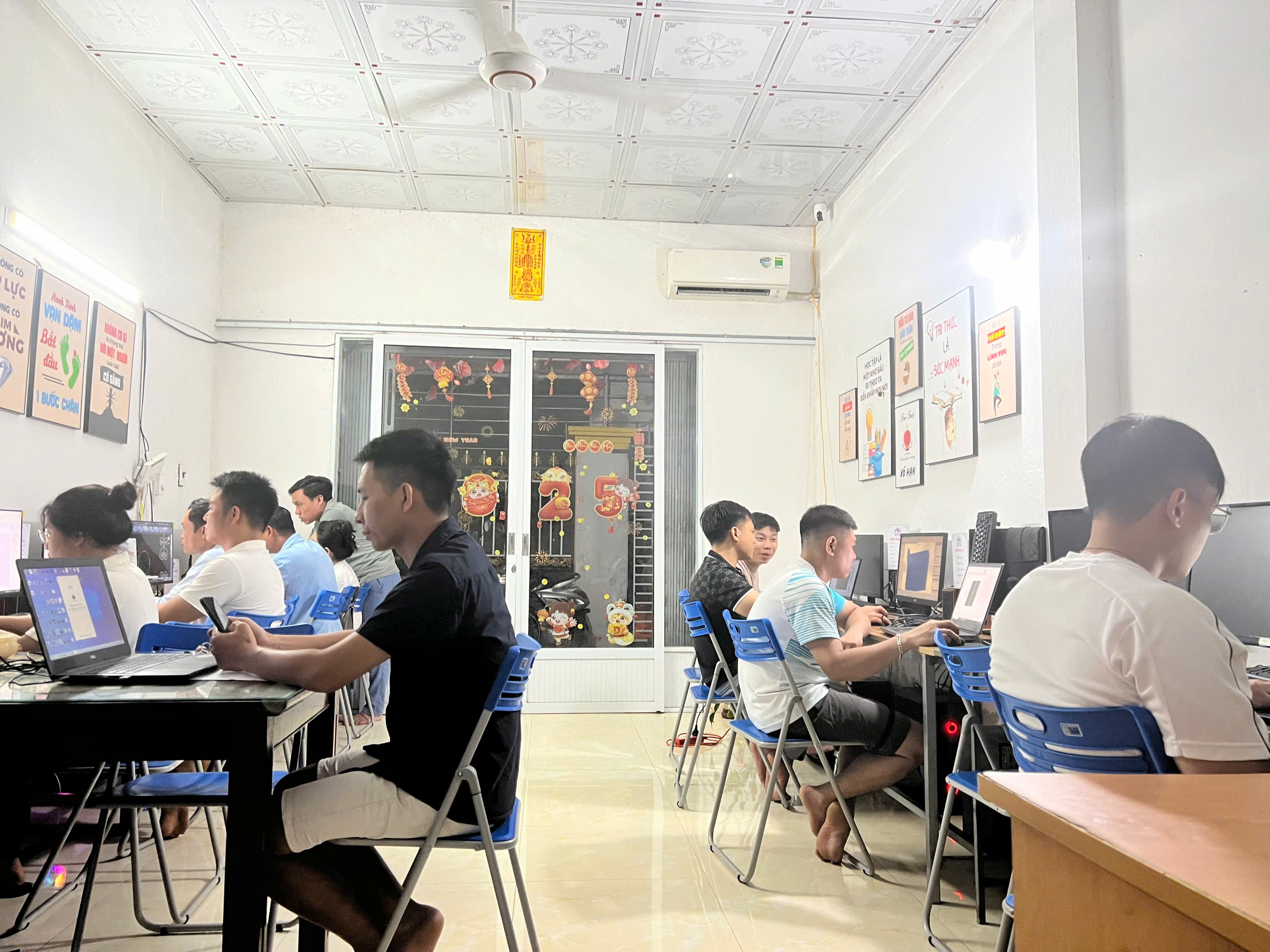 Học tin văn phòng tại Hồng Bàng