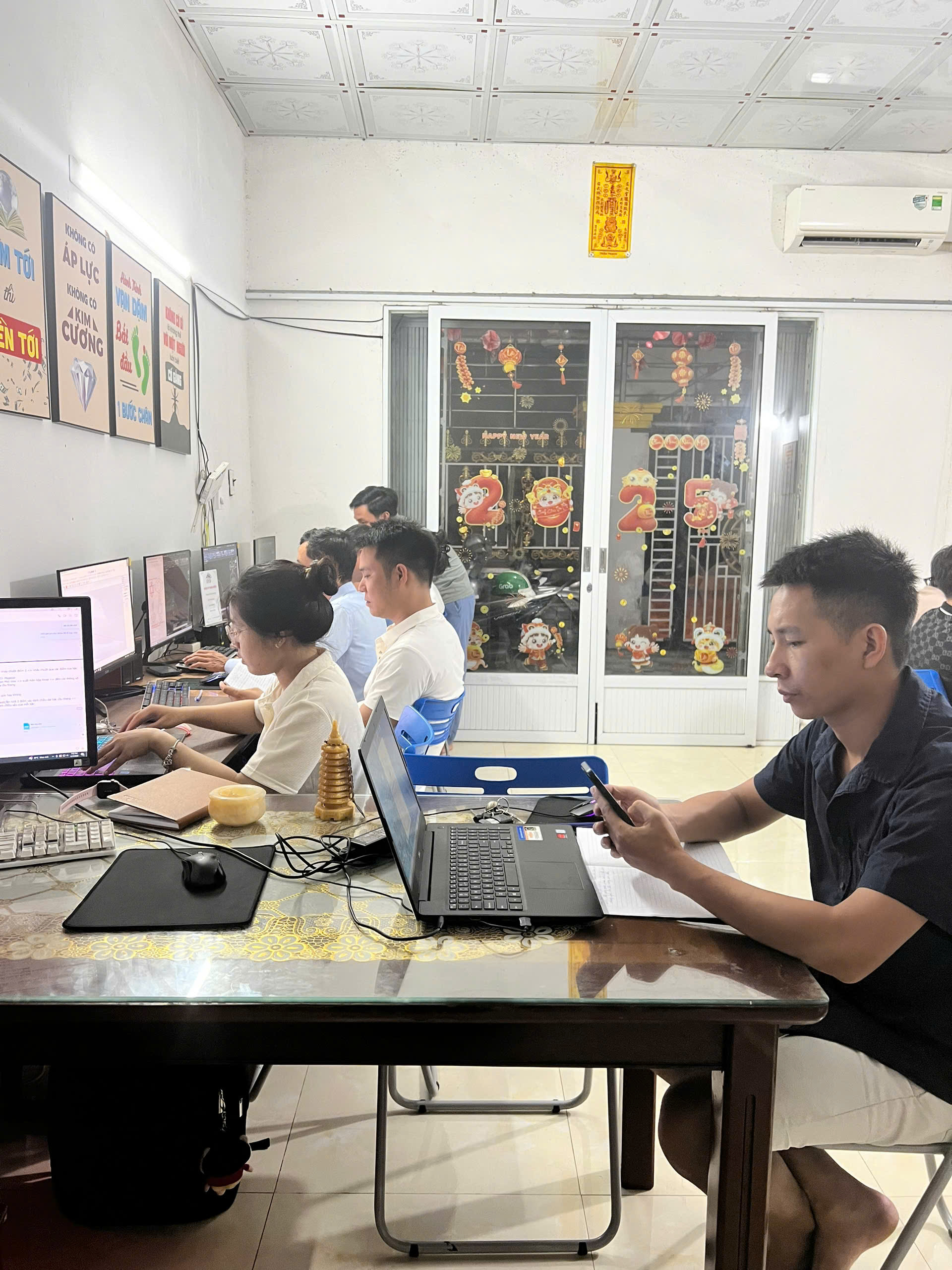 Khoá học Photoshop tại Kiến Thuỵ