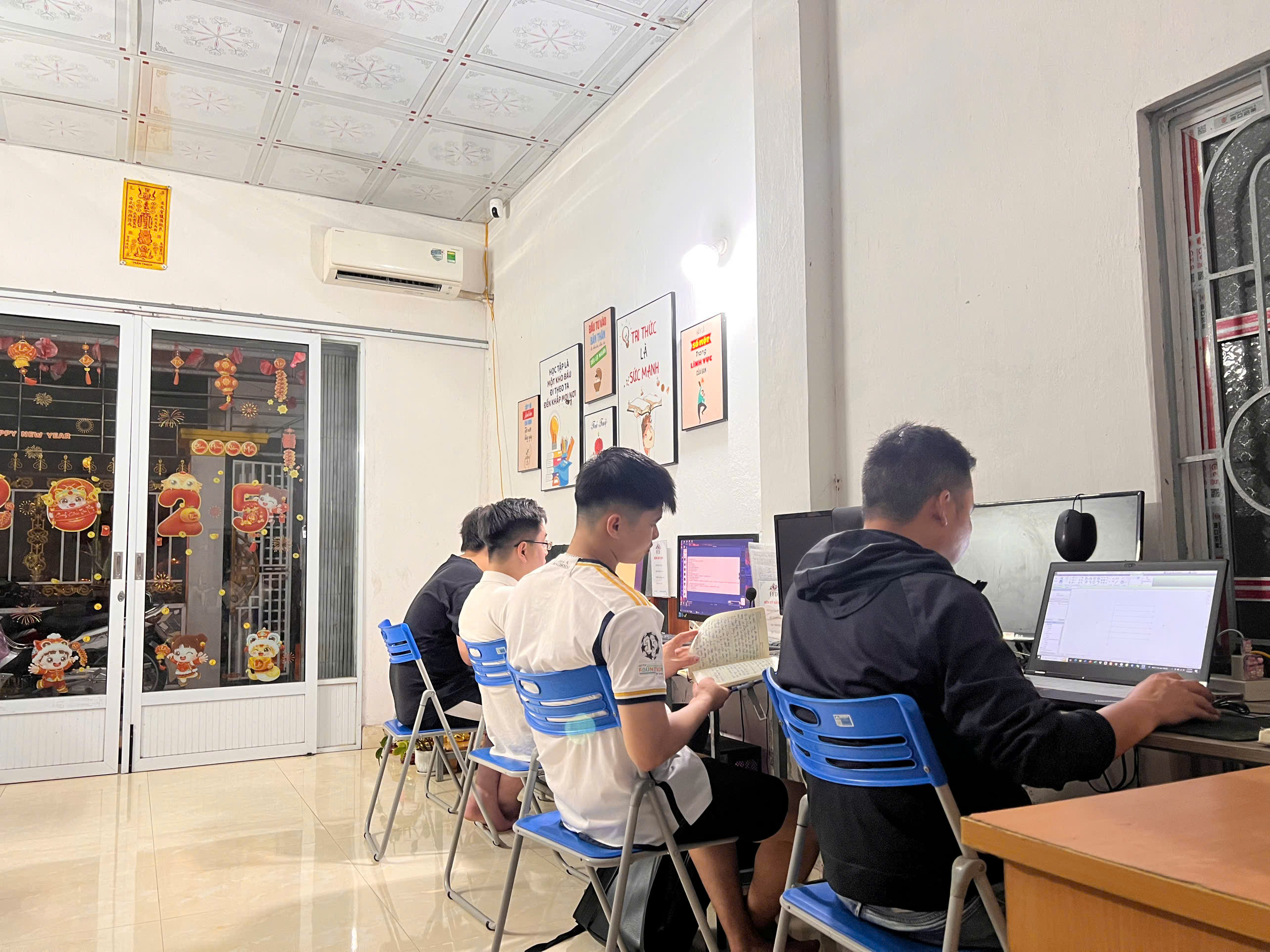 Khoá học tin học văn phòng tại Ái Quốc - Hải Phòng